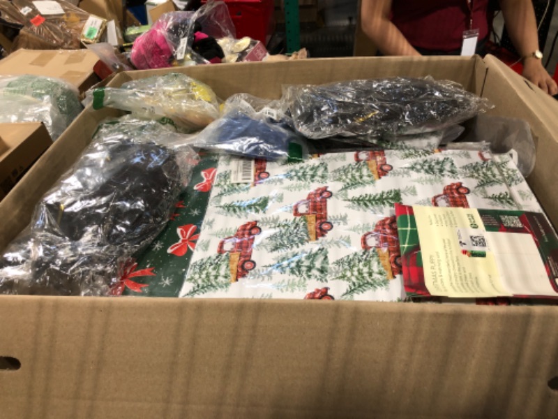 Photo 1 of *****AS IS/ NO RETURNS-FINAL SALE****
***BUNDLED BAG OF*****
mixed boxes, mixed products