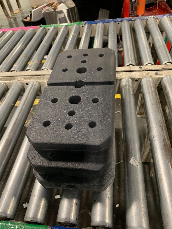 Photo 1 of **It is unknown how many pounds they are.***** gym weights 3pcs 