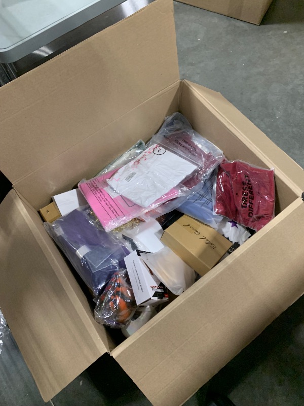 Photo 1 of   ***AS IF/ FINAL SALE/ NO RETURNS***

BUNDLE BOX OF MIXED ITEMS
