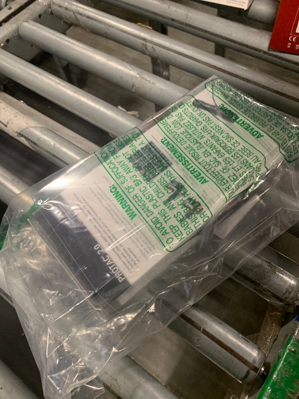 Photo 1 of ** UNABLE TO TEST, NEEDS BATTERY**
Streamlight 89000 ProTac 2.0 2000-Lumen 17300-Candela Rechargeable Tactical LED Flashlight with USB C Cable, and Holster, Box, Black