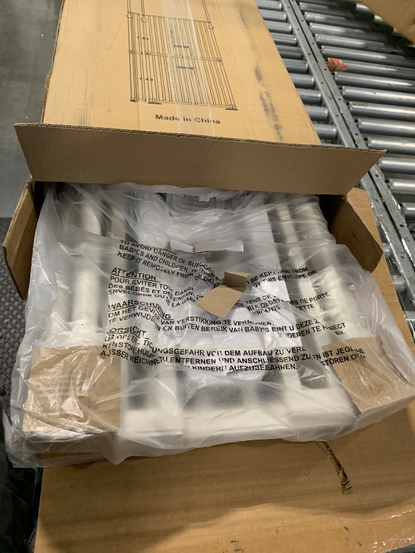 Photo 1 of **SIMILAR**DIFFERENT COLOR**
Delta Children Essex 4-in-1 Convertible Baby Crib, Bianca White with Natural Legs