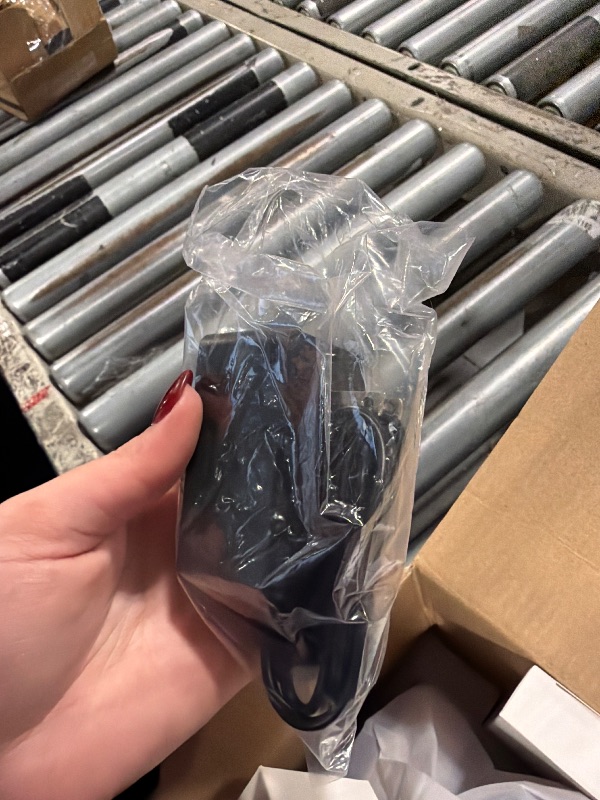 Photo 1 of ?Electric Focus?Magcubic Mini Projector 4K Support, Portable Projector with WiFi 6 and Bluetooth 5.4, Smart Proyector, 5W Soundbase Speaker, 180°Rotation for Home Theater