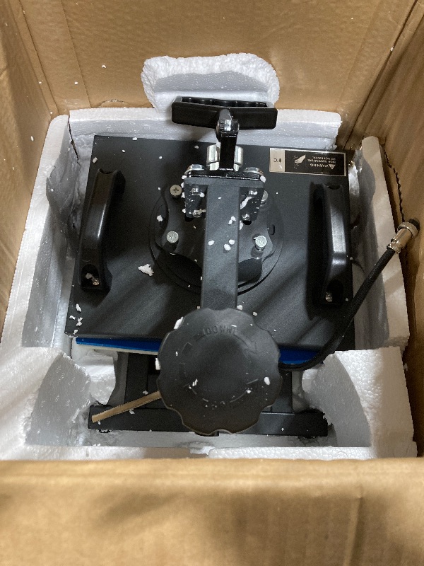 Photo 1 of ***SIMILAR***VEVOR Heat Press, 12x10in Heat Press Machine, Clamshell Sublimation Transfer Printer Fast Heat-up, Digital Precise Temperature Control, Vinyl Heat Press for T-Shirts Bags Garments Mats Puzzles, 650W