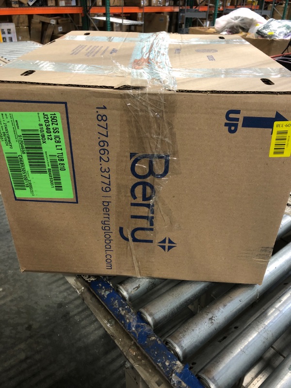 Photo 1 of ***AS IF/ FINAL SALE/ NO RETURNS***

BUNDLE BOX OF MIXED ITEMS 