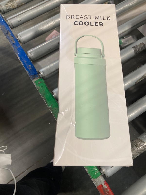 Photo 1 of **********Factory sealed************Xaproo 22oz Breast Milk Cooler Bottle, Portable Milk Cooler for Breastmilk with 360°Cooling for 24 Hours, Millk Chiller with 2pcs Baby Bottles, Breastmilk Storage Bags for Baby, BPA-Free (Green)