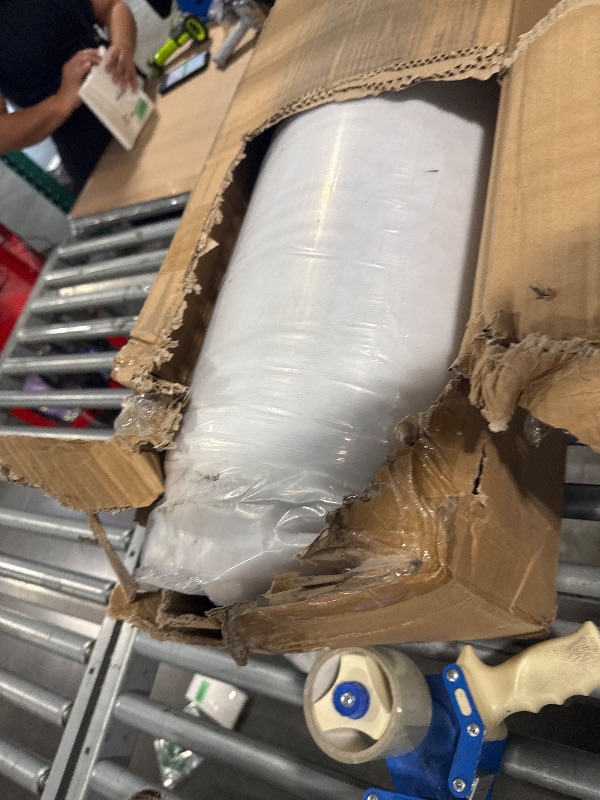 Photo 1 of *****FACTORY SEALED **** NO RETURN***** ZINUS 12 Inch Green Tea Essential Memory Foam Mattress [New Version], Queen, Fiberglass Free, Medium Feel, Breathable Airflow Memory Foam, Certified Safe Foams & Fabric, Mattress in A Box