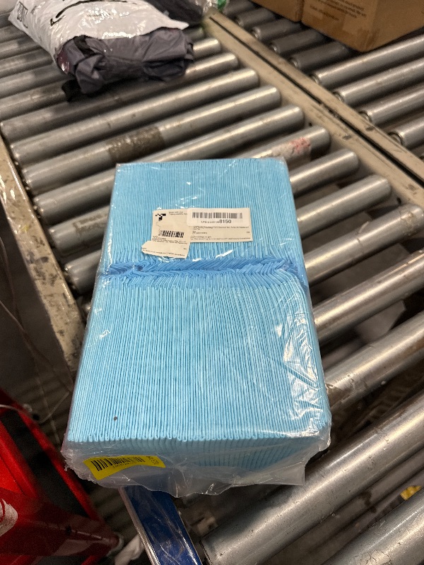 Photo 1 of (100 Pads) CalPalmy Ultra Absorbency Pet Toilet Training Pads 18" x 13" Moisture Locking Technology Turns Liquid into Gel - Perfect for Rabbits and Guinea Pigs