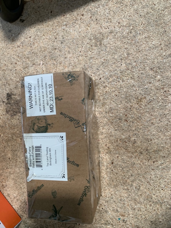 Photo 1 of ***SEE NOTES ***Top Collection Miniature Fairy Garden and Terrarium Statue, Sleeping Fairy Baby with Frogs