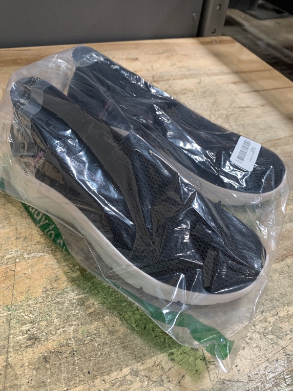 Photo 1 of (size 9) (used/fair) (bagged) Skechers Women's Hands Free Slip-Ins Go Walk Flex-Relish Sneaker, Black/White, 9LPNRRJA2344715
