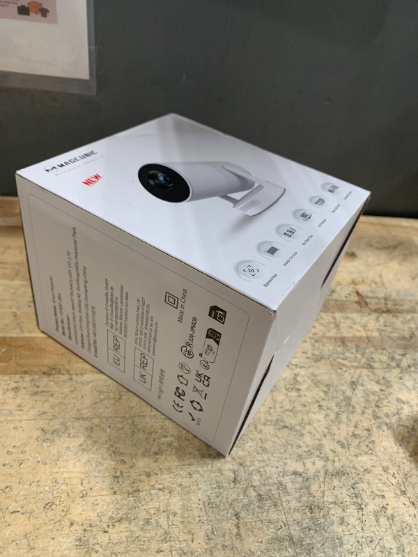 Photo 1 of ?Electric Focus?Magcubic Mini Projector 4K Support, Portable Projector with WiFi 6 and Bluetooth 5.4, Smart Proyector, 5W Soundbase Speaker, 180° Rotation for Home Theater HY300 Ultra