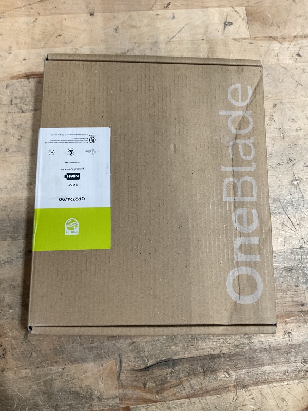 Photo 1 of **FOR PARTS ONLY/NON-FUNCTIONAL** Philips Norelco OneBlade 360 Hybrid Face, Electric Beard Trimmer and Shaver, with 360 Blade Technology, 1x 360 Blade for Face, 5in1 Adjustable Comb, Model QP2724/90