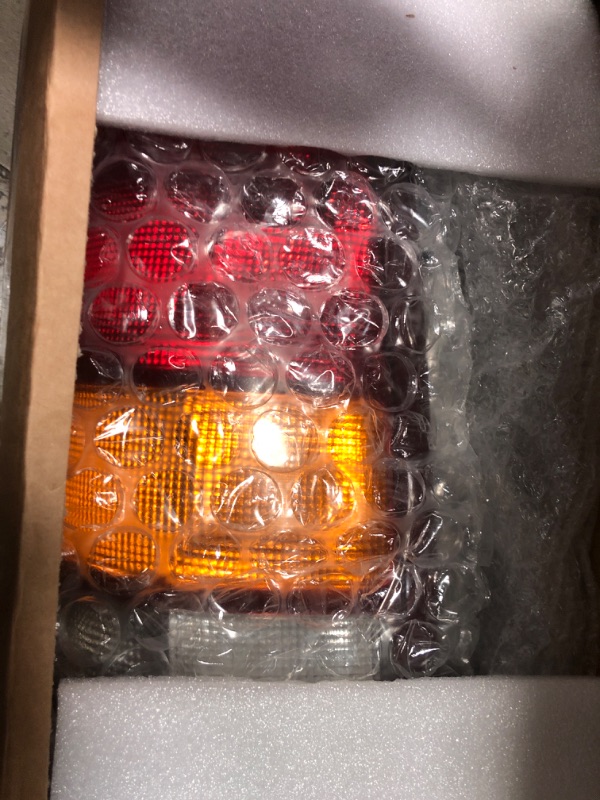 Photo 1 of NEW
Boine Tail Light Compatible With 1999-2002 Chevy Silverado 1500 2500 3500 1999-2006 GMC Sierra 1500 2500 3500 Driver and Passenger Side Rear Light Brake Lamps