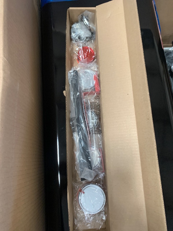 Photo 1 of *****************MISSING PARTS*****************
Weber Genesis E-435 Liquid Propane Gas Grill, Black