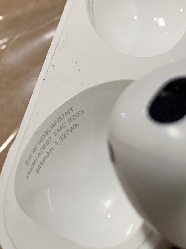 Photo 1 of ******************incomplete******************Apple AirPods Pro 3 Wireless Earbuds, Active Noise Cancellation, Live Translation, Heart Rate Sensing, Hearing Aid Feature, Bluetooth Headphones, Spatial Audio, High-Fidelity Sound, USB-C Charging