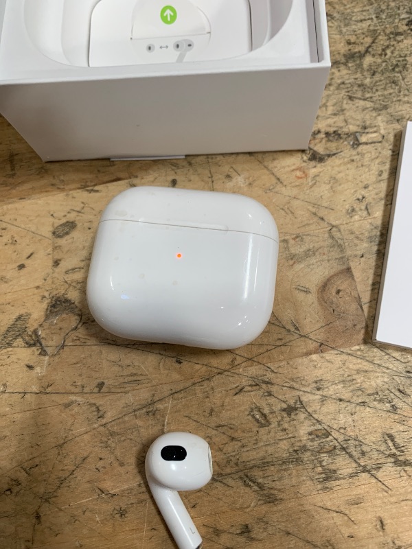 Photo 1 of ******************incomplete******************Apple AirPods Pro 3 Wireless Earbuds, Active Noise Cancellation, Live Translation, Heart Rate Sensing, Hearing Aid Feature, Bluetooth Headphones, Spatial Audio, High-Fidelity Sound, USB-C Charging