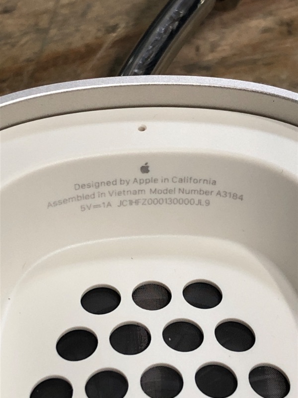 Photo 1 of Apple AirPods Max Wireless Over-Ear Headphones, Pro-Level Active Noise Cancellation, Transparency Mode, Personalized Spatial Audio, USB-C Charging, Bluetooth Headphones for iPhone - Starlight