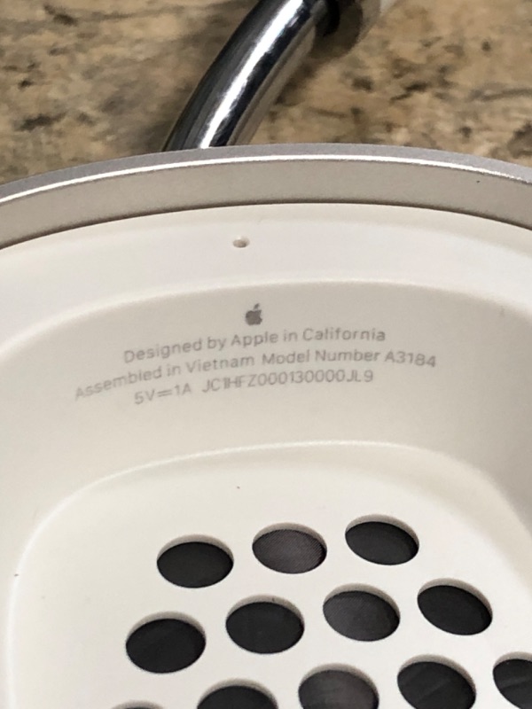 Photo 1 of Apple AirPods Max Wireless Over-Ear Headphones, Pro-Level Active Noise Cancellation, Transparency Mode, Personalized Spatial Audio, USB-C Charging, Bluetooth Headphones for iPhone - Starlight