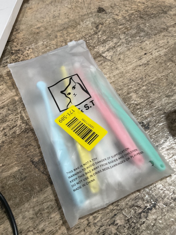 Photo 1 of E.M&S.T by Emmeliestella Small Dog & Cat Toothbrush Micro Head, Cat Dental Care, Pets Toothbrush, Oral Hygiene, Easy to Handle, Deep Clean, Soft Bristles, Multi-Angle, Round&Pointed Toothbrush, 5 PCS