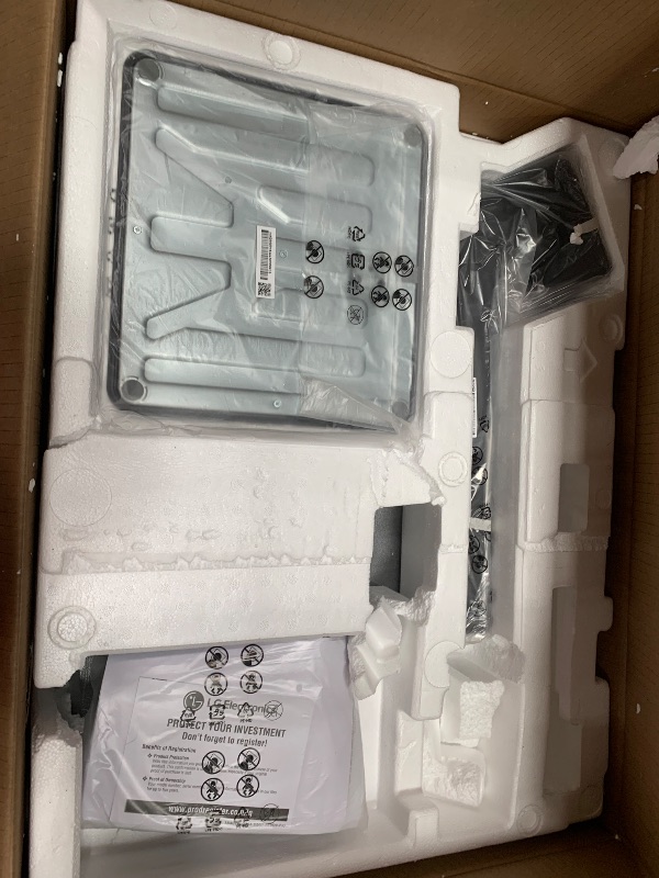Photo 1 of **NOT REFUNDABLE, BROKEN SCREEN, PARTS ONLY, SOLD  AS IS** LG 27BR750C-C Full HD IPS Monitors with Built-in Full HD Webcam - 3 Year Warranty