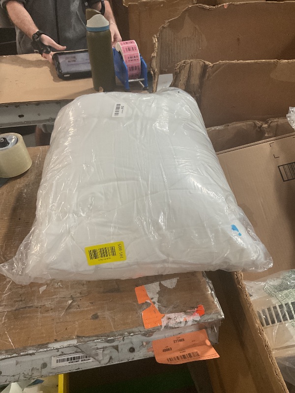 Photo 1 of * has a stain on it *
FAVRIQ 18 x 18 Pillow Inserts (Set of 2) - 18 Inch Square Interior Sofa Throw Pillow with 100% Cotton Cover - Decorative Pillow Insert Pair - White Couch Pillow