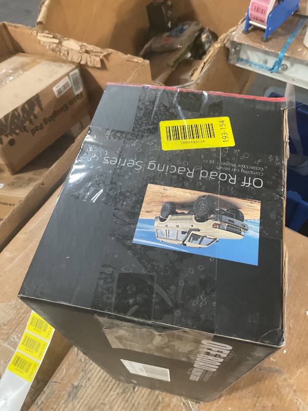 Photo 1 of (sold for parts) LEOSO WPL C24 1/16 RC Rock Crawler Truck 4x4 with 3 Upgraded 1200mah Battery 2.4GHz 4WD Remote Control Off-Road Pick-up Truck RTR for Men (White)