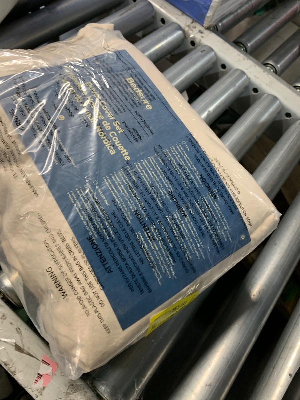 Photo 1 of ***(HEAVILY USED/ MINOR DAMAGE)***Bedsure 100% Washed Cotton Duvet Cover King Size - Oatmeal Minimalist Cotton Duvet Cover Linen Like for All Seasons - GentleSoft™ Plain Simple Bedding (Oatmeal, King, 104"x90")