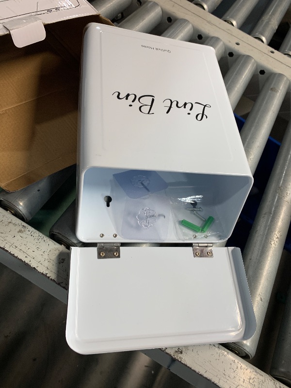 Photo 1 of ***(MISSING BRUSH)***QUILIVIK Metal Magnetic Lint Bin With Lid For Laundry Room Decor | Metal Box | Lint Holder Bins for Organzation (White, Large)