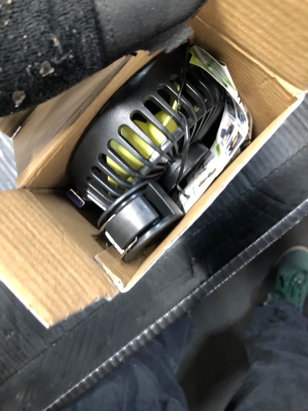 Photo 1 of (broken clasp) Hayousui USB Car Cooling Fans for Backseat: Dual Head Car Fan for Kids 3 Speeds 360° Rotatable Vehicle Rear