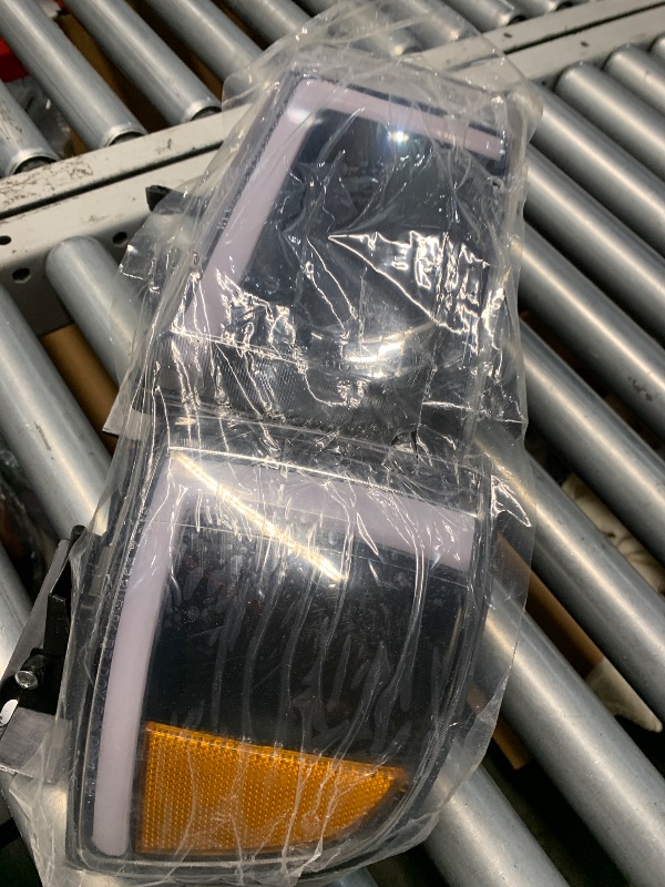 Photo 1 of (used)(damaged)(see all images) SOCKIR Headlight Assembly without Bulbs [Halogen Type] for 2011 2012 2013 2014 Ford Edge Projector Headlamp Replacement (Right Passenger Side)