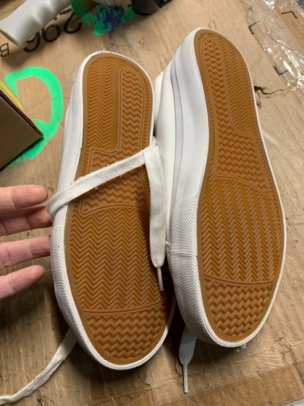 Photo 1 of ***(HEAVILY USED/ MINOR DAMAGE)***SERNIAL Women's White Tennis Shoes PU Leather Sneakers Casual Walking Shoes for Women(White,US6)