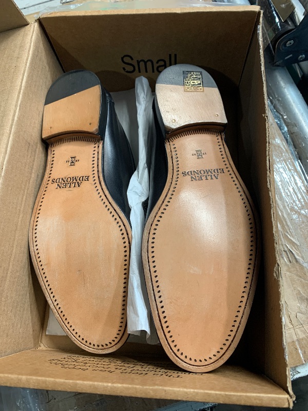 Photo 1 of ***(MINOR DAMAGE/ HEAVILY USED/ SEE NOTES FOR DEATILS)***Allen Edmonds Mens Verona Ii Loafers Shoes, Black, 9.5 US