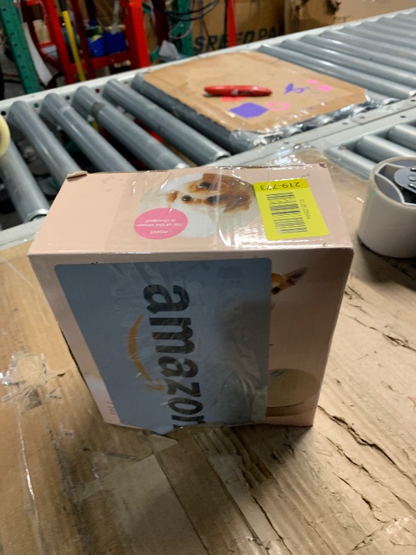 Photo 1 of ***(HEAVILY USED/ MINOR DAMAGE)***
Bulldog Bowl Anti-Slip Dog Cat Dish Detachable Rubber Dog Bowl Pet Sterile Tilted Pet Feeder Slope Base (Black, 2 Cup (Small/Medium Dog))