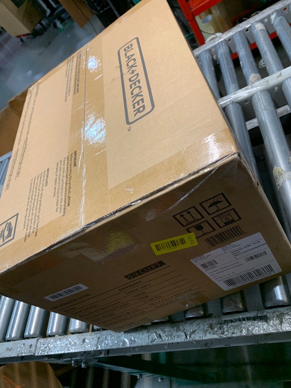 Photo 1 of ***FACTORY SEALED***BLACK+DECKER Digital Microwave Oven with Turntable Push-Button Door, Child Safety Lock, Stainless Steel, 0.9 Cu Ft