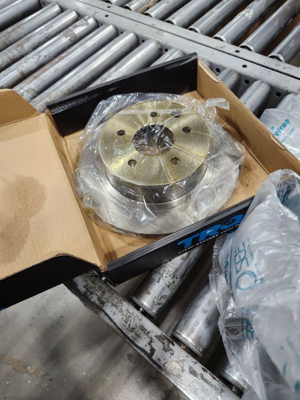 Photo 1 of ********PARTIAL ITEM, BRAKE PADS AND CLIPS NOT INCLUDED************
TRQ Rear Brake Pad & Rotor Kit Brake Pads Brake Rotor Ceramic Compatible with 2002-2022 Nissan Altima 2011-2017 Juke 2004-2018 Maxima 2013-2019 Sentra