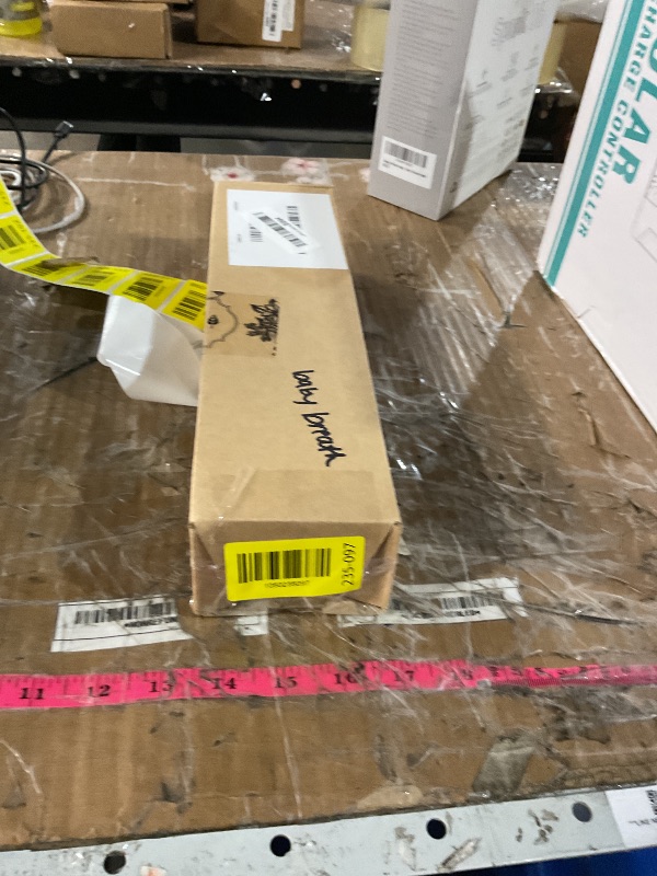 Photo 1 of (used/fair) HIAGROW Babys Breath Artificial Flowers, 8 Bundles Gold Real Touch Fake Flowers Silk Flowers for Vase Home Office Wedding Spring Indoor Outdoor Centerpiece Table Party Decorations