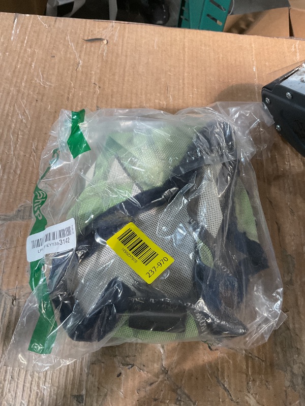 Photo 1 of * is a little dirty *
Harrison Howard All Round Mesh Horse Fly Mask UV Protective with Fleece Padded Edging and Fun Prints Forelock Opening Design Mask for Horse Crocodile Large