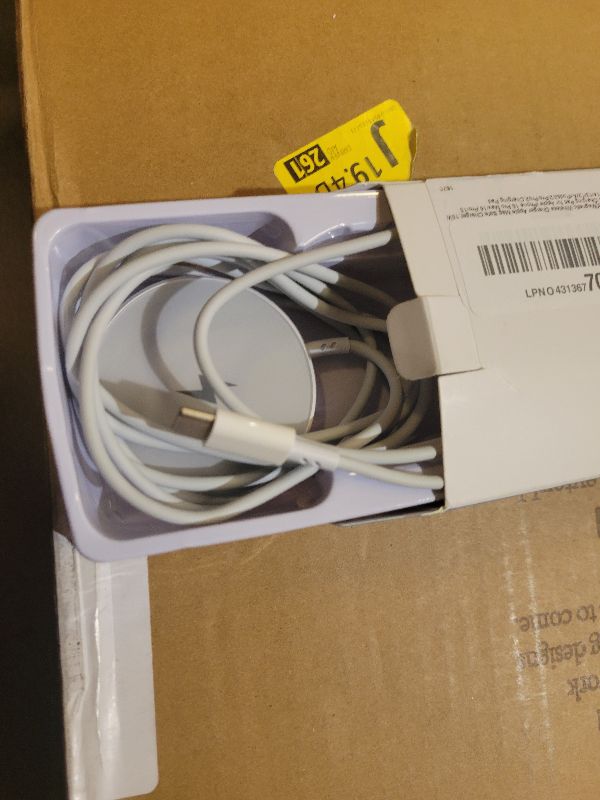 Photo 1 of [Apple MFi Certified]Magnetic Wireless Charger Apple Mag Safe Charger,15W 6FT Fast Wireless Charging Pad for Apple iPhone 16 Pro Max/16 Pro/16 Plus/15 Pro Max/14/13/12/AirPods3/2/Pro/Pro2,Charging Pad