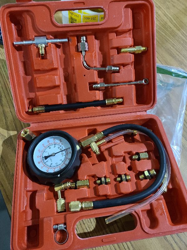 Photo 1 of 0-140PSI Fuel Injector Injection Pump Pressure Tester, Fuel Pressure Tester Kit, Universal Fuel Pump Pressure Tester Gasoline Car Truck Motorcycle Diagnostic Tool