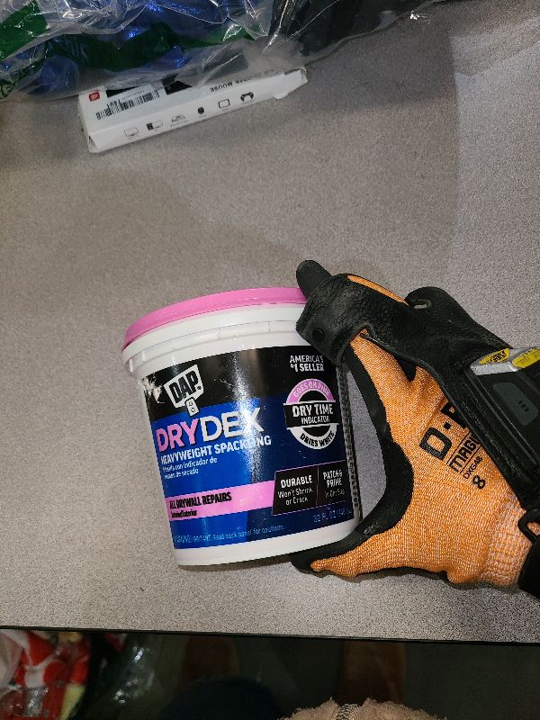 Photo 1 of 1 qt Dap 12330 DryDex Interior/Exterior Spackling, White