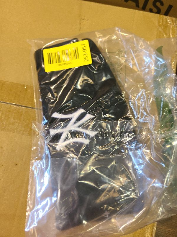 Photo 1 of '47 Brand Beanie NY Yankees B-RKN17ACE-BKA Black Size: One Size, Black, One Size