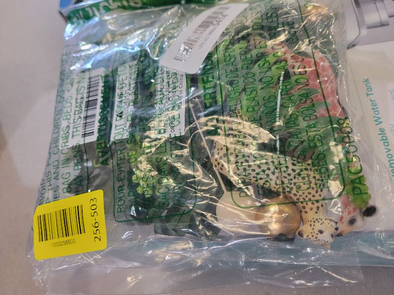 Photo 1 of 27 PCS Jungle Animal Cake Toppers, Safari Animals Figure Toys Picks Jungle Wild One Animals Cake Decorations for Baby Shower Safari Party Holiday Party (Green)