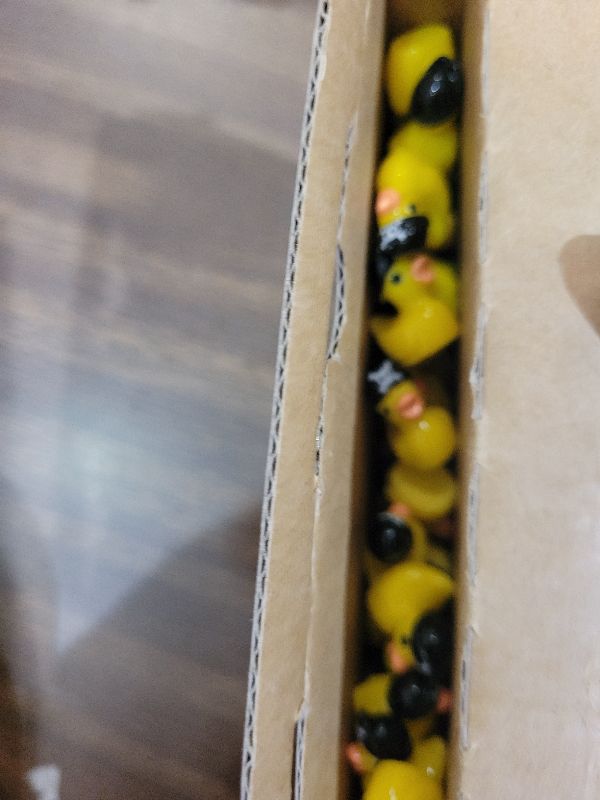 Photo 1 of 100Pcs Halloween Mini Resin Duck Miniature Resin Pirate Ducks Cute Toy Tiny Duck Figures for Crafts, School Projects, and Landscape Halloween Decor