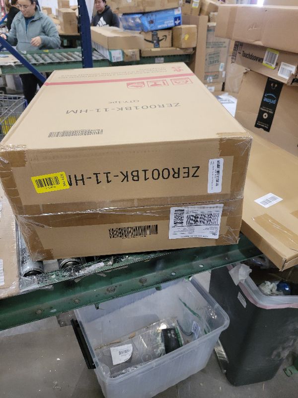 Photo 1 of 20 Quart Roaster Oven with Self-Basting Lid, Electric Turkey Roaster Oven with Defrost & Warm Function, Adjustable Temperature, Removable Pan & Rack, Stainless Steel, Black