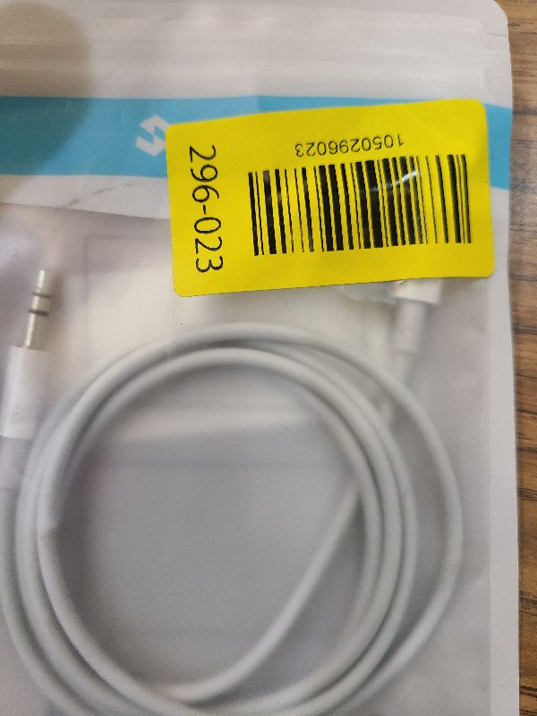 Photo 1 of (Apple MFi Certified) iPhone AUX Cord,Lightning to 1/8 Inch Audio Cable,3.3ft, Headphone Jack Adapter Male Aux Stereo Audio Cable Compatible for iPhone 14/13/12/11/XR/X/8/7 (White)