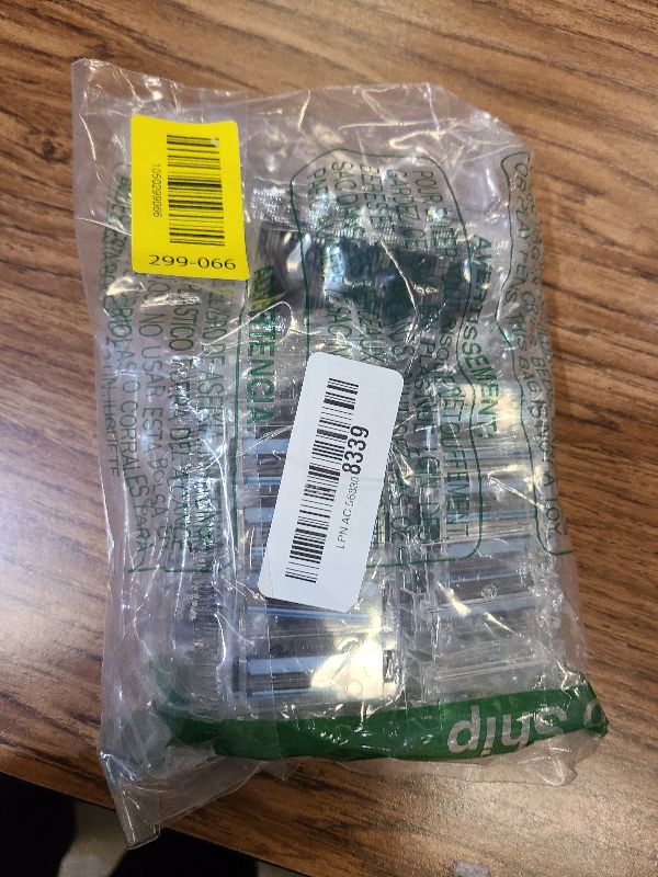 Photo 1 of 16 Count Razor Blade Refills, Refills for Men