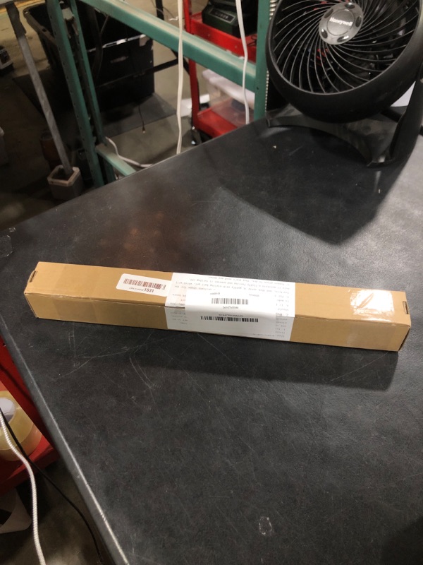 Photo 1 of 100Pcs Pampas Grass Boho Home Decor 17 inch Natural Dried Flowers-Pampas Grass Contains Bunny Tails White Pampas Brown Pampas.Boho Decor for Farmhouse Wedding Boho Wall Bathroom Office Kitchen…