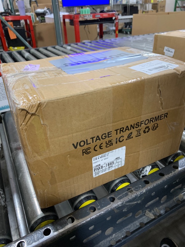 Photo 1 of Yinleader 2000W Voltage Converter Transformer(110V to 220V OR 220V to 110V) 2000 Watt Step Up/Down Converter 110/120 Volt - 220/240 Volt w/US Power Cord,Circuit Breaker Protection (VTUS-2000)