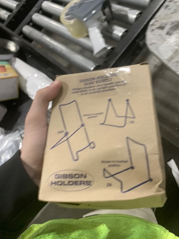 Photo 1 of GIBSON HOLDERS 3A Adjustable White Wire Display Easel, 3.625" W x 4" D x 8.75" H, Pack of 12