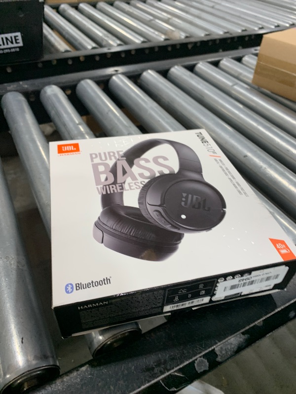 Photo 1 of JBL Tune 510BT - Bluetooth headphones with up to 40 hours battery, microphone for call, foldable and comfortable, Android and iOs compatible (Black)