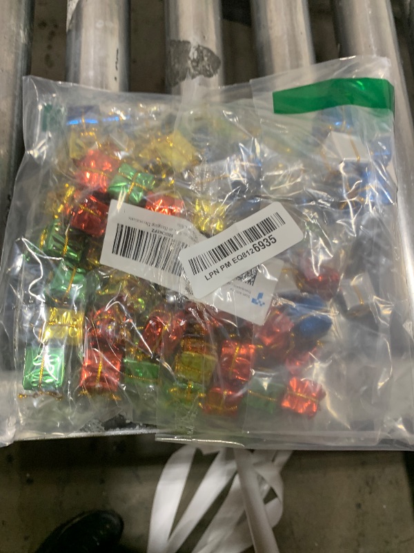 Photo 1 of 100 Pcs Christmas Shiny Mini Boxes Ornaments, Assorted Colors Metallic Foil Wrapped Ornaments Decoration Boxes for Christmas Tree Hanging Decorations